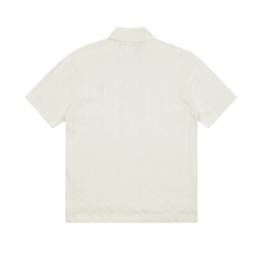 🅿️176 "Top quality" Style number: DS022# (not off the shelves all year round) [Ralph Lauren POLO lapel solid color pony embroidered logo knitted short sleeves] ✅Ralph Lauren Ralph Lauren classic basic versatile all-season cardigan knitted short sleeves ✅Main supplier platform live broadcast Wholesale entities Replenish when out of stock Not off the shelves ✅ZP quality 1:1 version Scan the code to enter the GF website Counter quality ✅Details and quality are the only one in Guangzhou. Imported quality cotton yarn focuses on high-end and cost-effective. Needless to say good quality. ✅The version is restored to the original order. The maximum size can be worn up to 160 pounds. Loose, comfortable and stress-free.